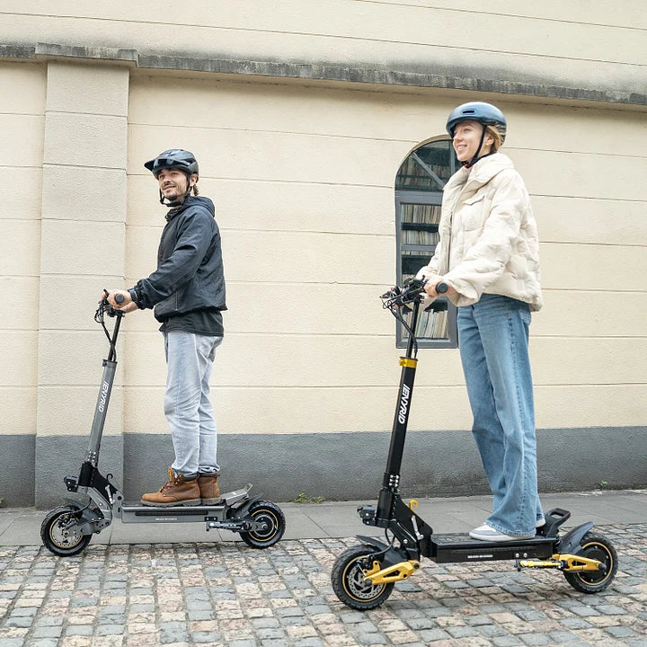 iENYRID ES1 Fast Electric Scooter丨1200W*2 Motor丨48V 20.8Ah Battery丨Supports 120 Kg Load丨Top Speed of 60 Km/h丨Endurance of 50-60 Km丨Opening Up Unlimited Possibilities For You.