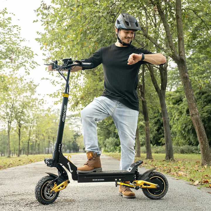 iENYRID ES1 Fast Electric Scooter丨1200W*2 Motor丨48V 20.8Ah Battery丨Supports 120 Kg Load丨Top Speed of 60 Km/h丨Endurance of 50-60 Km丨Opening Up Unlimited Possibilities For You.
